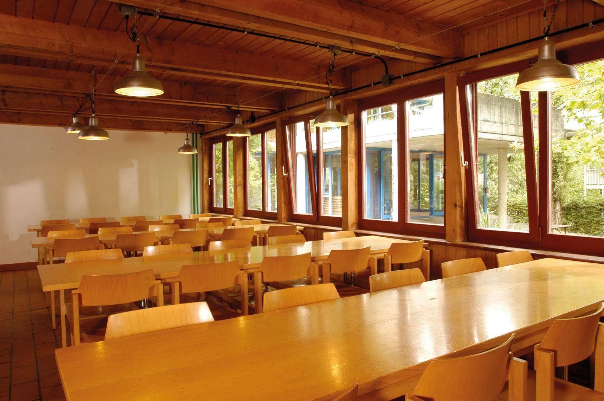 Am Youth Albergue Beinwil